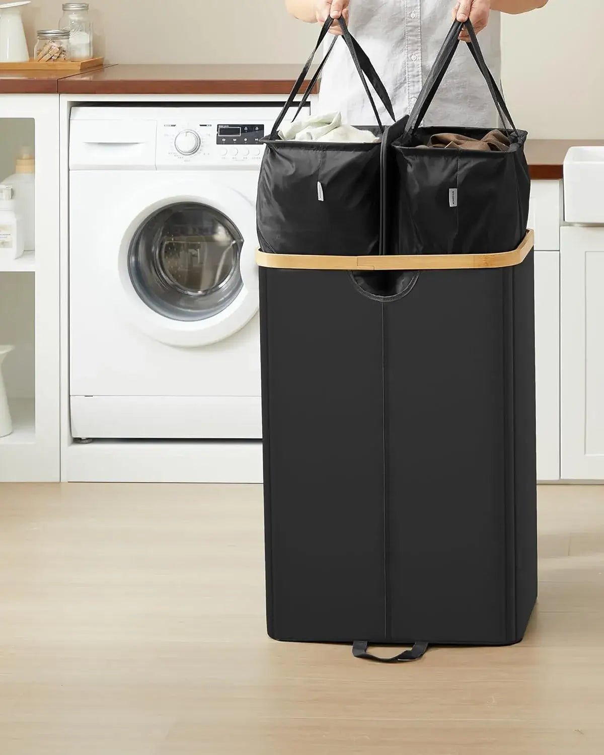 Pyykinlajittelukori Songmics, kannella, irrotettavilla pyykkipusseilla, 150 L