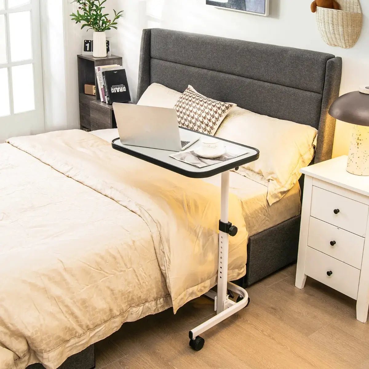 Sänkypöytä Costway, säädettävä 73–93 cm, valkoinen